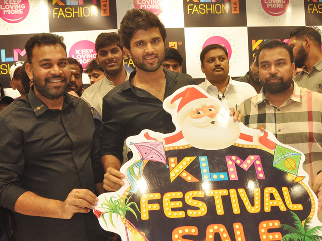 Vijay Deverakonda KLM festival offers launch at Rajahmundry